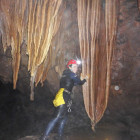 Espeleobarranquismo en las Cuevas Valporquero en León
